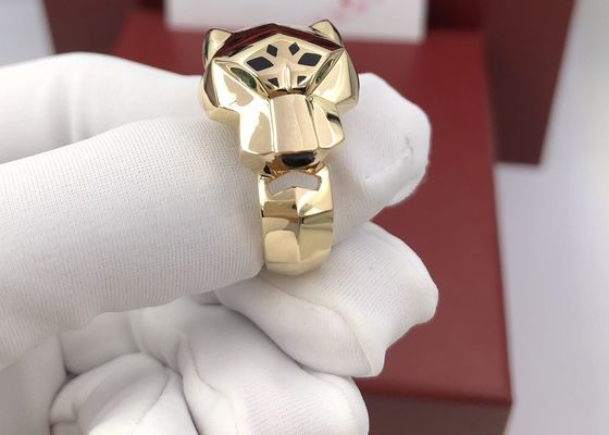 Impegno alla moda Ring For Ladies dell'oro dell'onyx 18K dei granati di Tsavorite